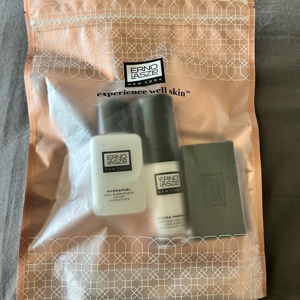 Erno Laszlo Well skin kit